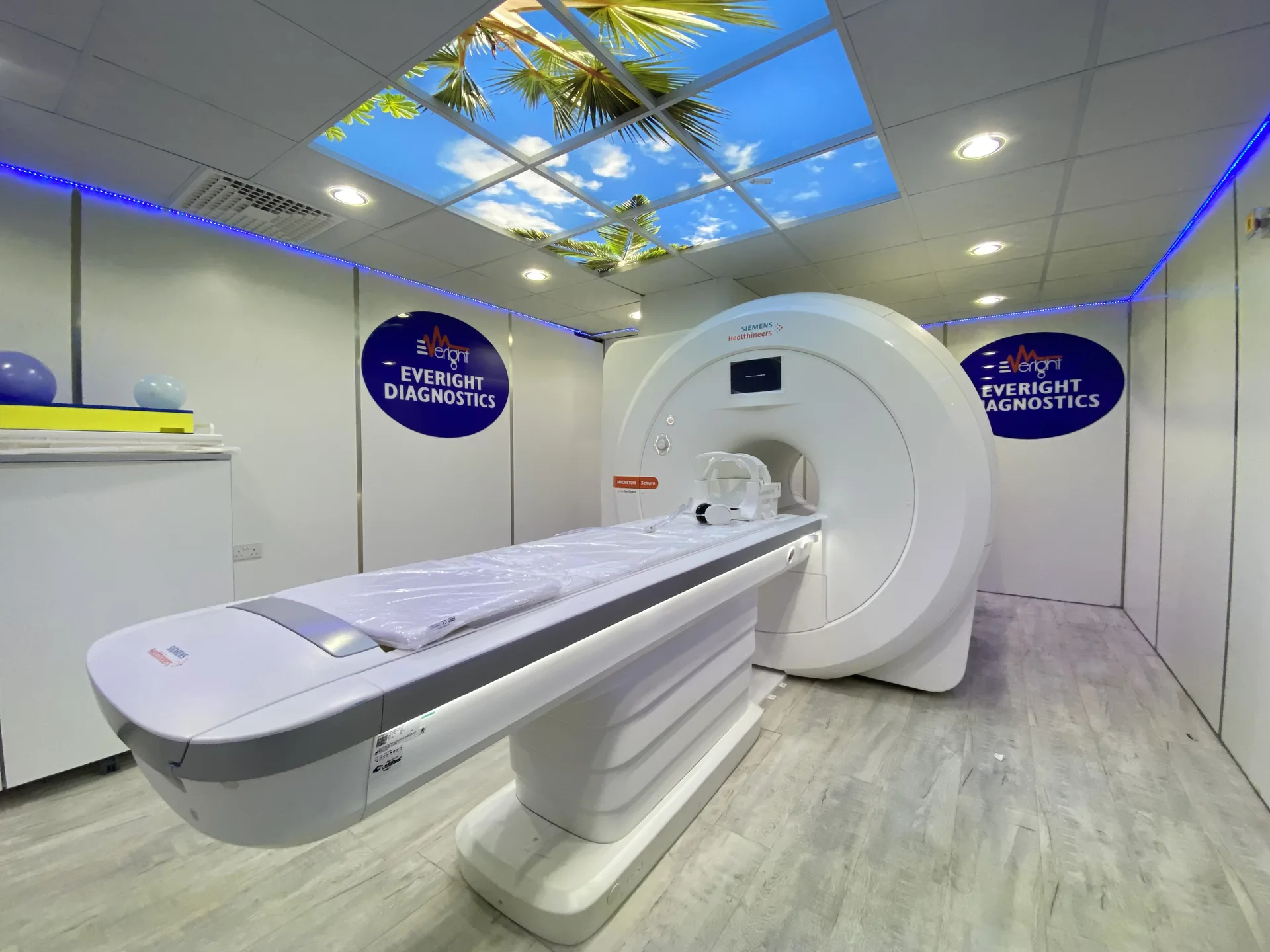 Inside an Everight Diagnostics centre